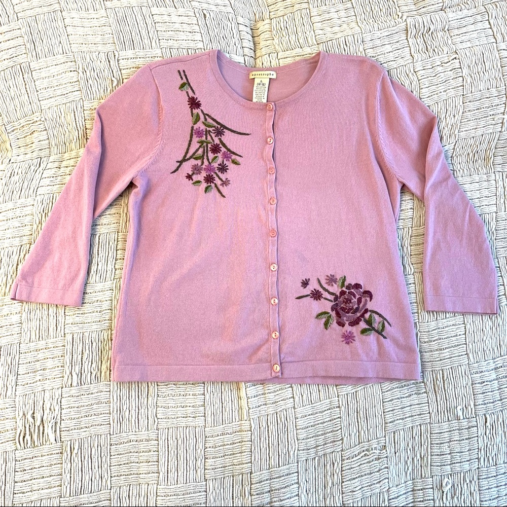 Vintage Apostrophe lilac cardigan w/ beautiful floral embroidery,great condition